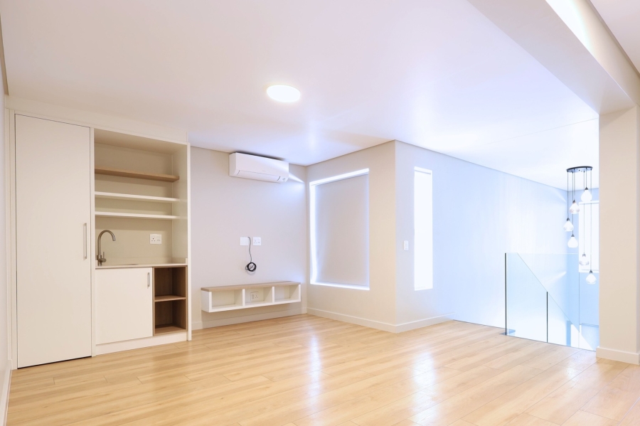 To Let 3 Bedroom Property for Rent in Lemoenkloof Western Cape